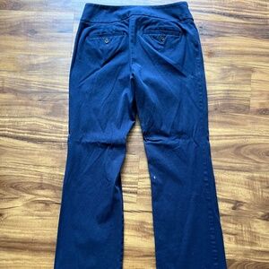 Loft Size 0 women’s navy pants (Julie)